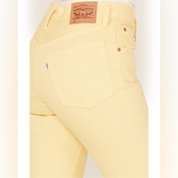 Levi's Women's Yellow Straight Leg Jeans Nwt Size 29x30 - Picture 16 of 16
